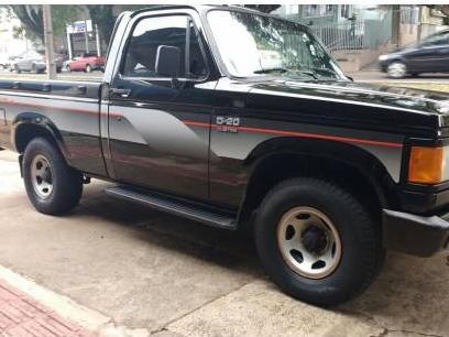 🚜 Chevrolet D20 – Clássica, Forte e Pronta para o Trabalho!